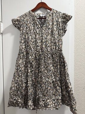 Time and Tru Floral Tie-Waist Mini Dress in Cream and Black